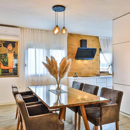 Ipm Apartments Kaštela Esterno foto