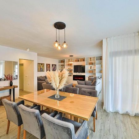 Ipm Apartments Kaštela Esterno foto
