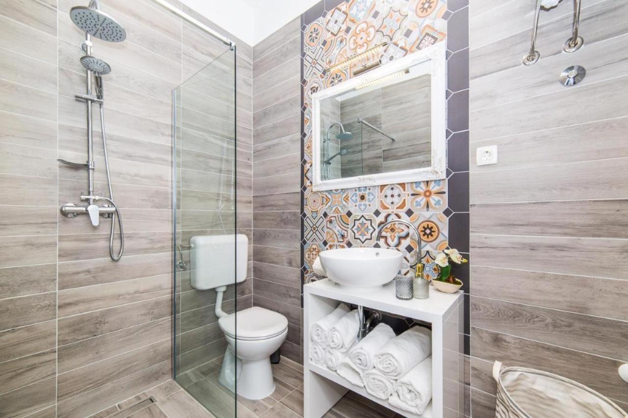 Ipm Apartments Kaštela Esterno foto