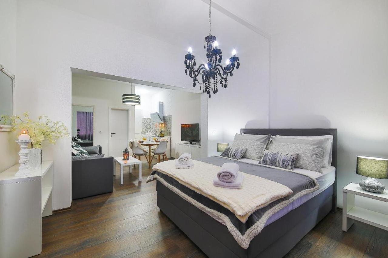 Ipm Apartments Kaštela Esterno foto