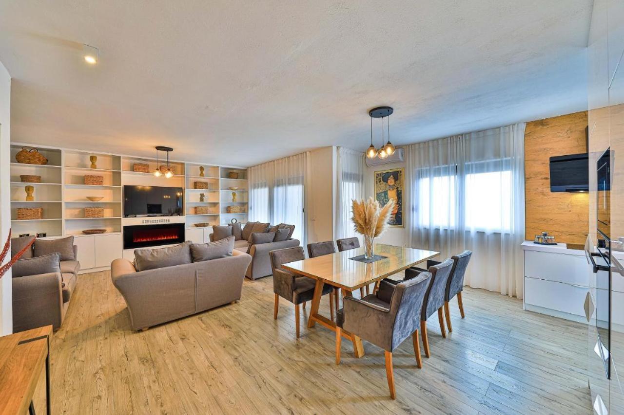 Ipm Apartments Kaštela Esterno foto