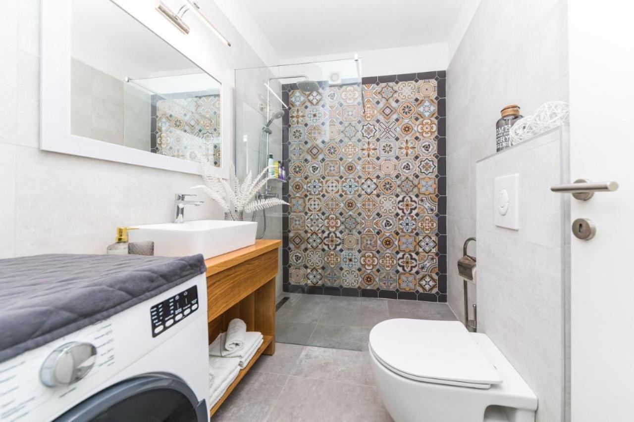 Ipm Apartments Kaštela Esterno foto